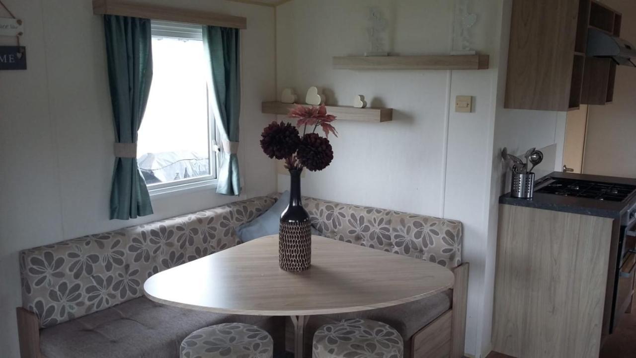 Kingdom Holiday Park Haverigg Exteriör bild